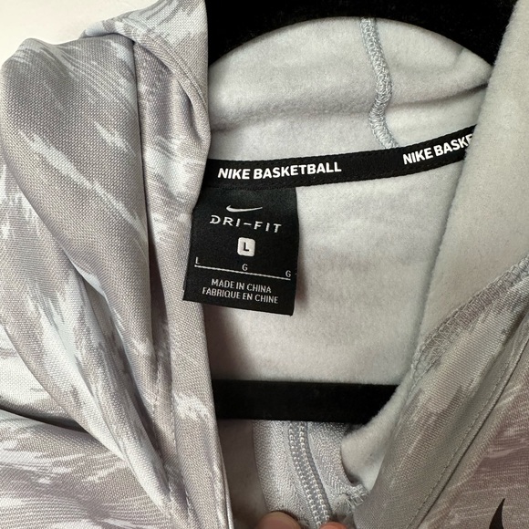 Boys - Large Nike Grey Camo Jacket - Picture 3 of 5